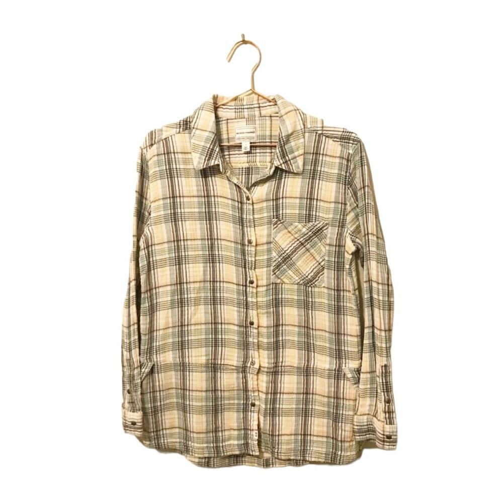 Melrose and Market gauze Shackleton button size size small